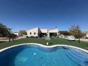 Chalet en venta en Biar, Alicante