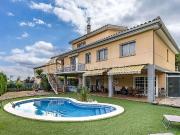 Chalet en venta en Bigues i Riells, de 288 m² 6...