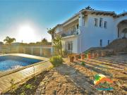 Chalet en venta en Blanes, de 349 m² 5 habitaciones por...