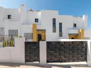 Chalet en venta en Busot. Chalets.