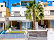 Chalet en venta en Cabo Roig, Alicante Costa Blanca