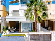 Chalet en venta en Cabo Roig, Alicante Costa Blanca