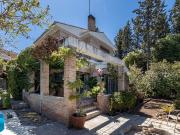 Chalet en venta en Cájar. SE VENDE CASA A REFORMAR CON...