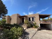 Chalet en venta en Cala d'en Bou, Ibiza