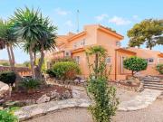 Chalet en venta en Calafell, de 130 m² 4 habitaciones...