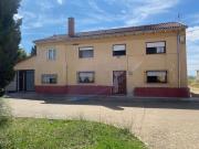 Chalet en venta en Calahorra de Boedo, Palencia
