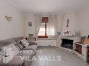 Chalet en venta en Caldes de Montbui. Casa con jardín en...