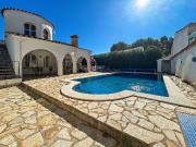 Chalet en venta en calle Alberes, Castelló d´Empúries,...