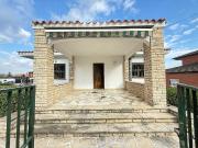 Chalet en venta en calle Alzina, Castellbisbal, de 192...