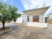 Chalet en venta en calle Àngel Guimerà, Roda de Barà, de...