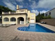 Chalet en venta en calle Camèlies, Cambrils, de 224 m² 5...