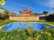 Chalet en venta en calle Dàlia, Tordera, de 460 m² 5...