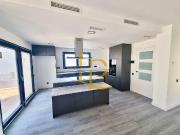 Chalet en venta en calle D'àngel Guimerà, Cerdanyola...