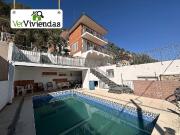 Chalet en venta en calle De Bonavista, Vallirana, de 397...