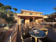 Chalet en venta en calle De Joan Coromines i Vigneaux,...