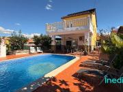 Chalet en venta en calle De la Via Làctia, Cunit, de 290...