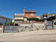 Chalet en venta en calle De Mallorca, Cunit, de 213 m² 4...