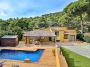 Chalet en venta en calle De Ramón Llull, Begur, de 179...