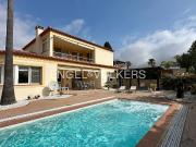 Chalet en venta en calle Dels Cedres, Reus, de 392 m² 5...