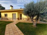 Chalet en venta en calle Girona, Fogars de la Selva, de...