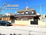 Chalet en venta en calle Llobregat, Vallirana, de 200 m²...