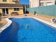 Chalet en venta en calle Montgros, Canyelles, de 167 m²...