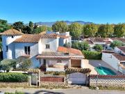 Chalet en venta en calle Montseny, Castelló d´Empúries,...