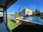 Chalet en venta en calle Pau Casals, Castellgalí, de 267...