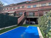 Chalet en venta en calle Vallirana, Martorell, de 130 m²...