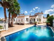 Chalet en venta en calle Segre, Castelló d´Empúries, de...