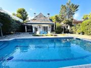 Chalet en venta en calle VI Internacional, Pallejà, de...