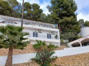 Chalet en venta en Callosa d'En Sarrià, Alicante...