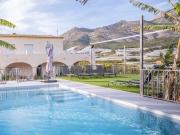 Chalet en venta en Callosa d'En Sarrià, Alicante...