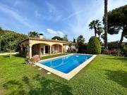 Chalet en venta en Castell Platja d'Aro, Girona...