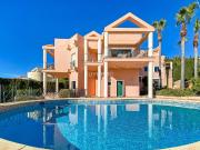 Chalet en venta en Calp, Manzanera Tosal. Encantadora...