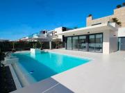 Chalet en venta en Campoamor, Alicante Costa Blanca