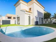 Chalet en venta en Campoamor, Orihuela costa