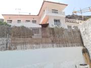 Chalet en venta en Candelaria, Araya. Chalets.