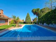 Chalet en venta en Canovelles. Chalets.