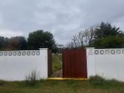 Chalet en venta en Carballo. Casa situada frente a la...