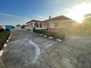 Chalet en venta en Carmona. Fantástica Casa...