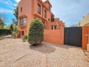 Chalet en venta en Cartagena, La Manga Club. Triplex en...