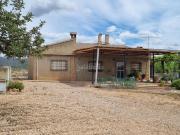 Chalet en venta en Casinos. Chalet con un amplia parcela...