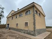 Chalet en venta en Castalla. Chalet independiente en...