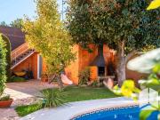 Chalet en venta en Castelldefels, Les Botigues. La Casa...