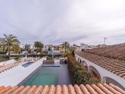 Chalet en venta en calle Ebre, Castelló d´Empúries, de...