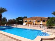 Chalet en venta en Catral, Alicante