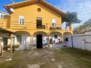 Chalet en venta en Cerdanyola del Vallès, de 379 m² 3...