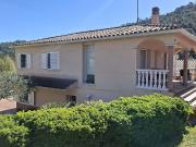 Chalet en venta en Cervelló, de 170 m² 6 habitaciones...