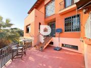 Chalet en venta en Cervelló. GRAN CASA CON LOFT...